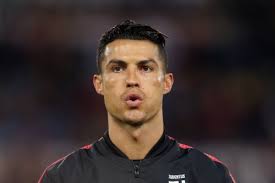 Cristiano ronaldo dos santos aveiro was born in são pedro, funchal, on the portuguese island of madeira, and grew up in santo antónio, funchal. Paris Saint Germain Angel Di Maria Cristiano Ronaldo Ware Sicherlich Gerne Hier