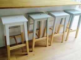 Painted Ikea Breakfast Stools In Farrow Ball All White Mizzle Cornforth White And Pigeon Ikea Barhocker Barhocker Einrichten Und Wohnen
