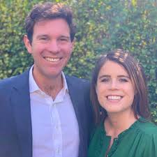 Les habits de la princesse eugénie ainsi que ceux de son époux jack brooksbank et ceux de george et charlotte de cambridge, tous deux enfants d'honneur seront donc placés dans des vitrines ultra. La Princesse Eugenie D York Est Enceinte