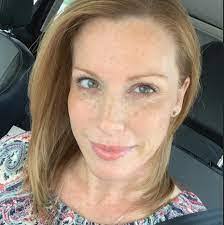 Elise Heath's Instagram, Twitter & Facebook