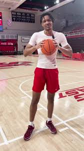 Getting to know one of the newest Johnnies! 🌩️🎙️ Aaron Scott ➡️ senior  forward from Spring, Texas #collegebasketball #newyorksteam #bigeast  #gettoknow