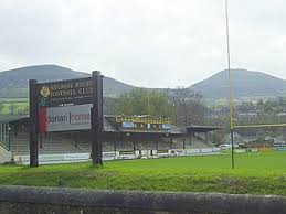 Most drastically, each team only fields seven. Siebener Rugby Wikipedia