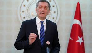 Milli eğitim bakanı ziya selçuk, katıldığı canlı yayında yüz yüze eğitim ve sınavlarla ilgili açıklamalarda bulundu. Son Dakika Milli Egitim Bakani Ziya Selcuk Tan Onemli Aciklamalar Egitim Haberleri