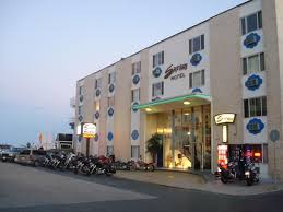 The Safari Motel Boardwalk Pet Policy Pet Friendly Beach Pet Friendly Hotels Pets