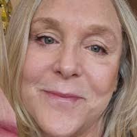 100+ profilů „Rhone“