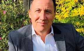 Carl Henriksen's Instagram, Twitter & Facebook