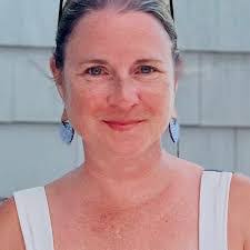 Lauren Hotz's Instagram, Twitter & Facebook