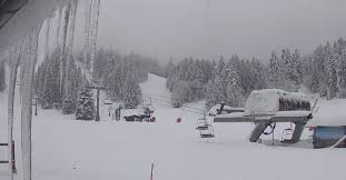 Il pourrait neiger jusqu'à 67 cm en haut du domaine du ballon d'alsace dans les prochains jours. Actualites Meteo Enneigement En Montagne Tres Bonnes Conditions En Cette Fin Janvier 2021 26 01 2021