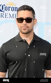 Wilmer lopez hi-res stock photography and images