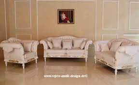 Sofa garnituren 3 2 1 sitzer chesterfield leder garnitur relax und schlaffunktion braun couch sofa garnitur mit stauraum in sofa garnitur 3 2 1 kauf unique garnitur 3 2 1 columbo bunt sofas. Barock Sofa Garnitur Varda In Weiss Mit Starkem Gold Dekor Komplette Garnituren Sofas Sessel Chaiselongue Onlineshop Repro Antik Design