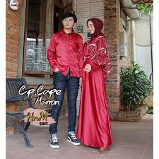Dengan model baju couple kondangan remaja terkini maka anda akan terlihat kekinian. Baju Couple Kondangan Kekinian Jual Produk Pendek Couple Kondangan Baju Pesta Termurah Dan Terlengkap Februari 2021 Bukalapak Baju Batik Couple Yang Satu Ini Cocok Sekali Dikenakan Di Acara Formal Terlebih