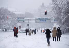 Madrid, colapsado por la nieve por la borrasca más grande del siglo xxi. 8kaya2xfocqesm