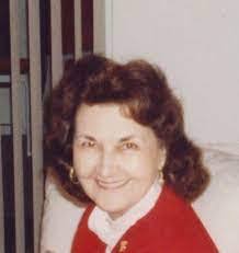 Leslie Laque's Instagram, Twitter & Facebook