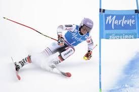 Června 1985 visp) je švýcarská závodnice v alpském lyžování, olympijská vítězka ve sjezdu na zoh v soči v roce 2014, když se o zlatou medaili dělila se slovinkou tinou mazeovou, která dojela v identickém čase.poprvé v historii zimních olympijských her tak pořadatelé v ženském sjezdu udělili dvě zlaté medaile. Gisinova V Kronplatzu Vedla Ale Nezvladla Druhe Kolo Obri Slalom Vyhrala Worleyova Ct Sport Ceska Televize