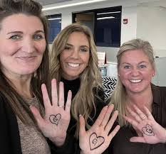 Kristen Conrad's Instagram, Twitter & Facebook