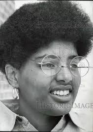 Carolyn Tabb's Instagram, Twitter & Facebook