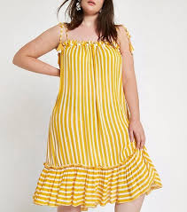 Do wear fitted clothes that sit close to your body, and avoid excess fabric. Latest Dresses For Fat Women 25 Styles To Get Inspired I Fashion Styles