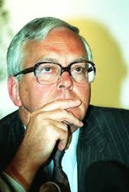 Viscount Runciman of Doxford, sociologist from a dynasty of shipowners and  intellectuals