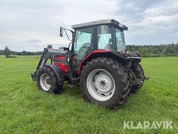 Massey Ferguson 6140 Tractor