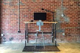 After using this desk for a couple months now, i think it's great. 37 Diy Standing Desks Built With Pipe And Kee Klamp Simplified Building
