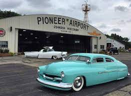 2016 was a hectic year for voodoolarrykustoms in july he also debuted the voodoo hawaiian kustomrama2016 we re com mercury cars dream cars custom cars