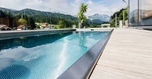 Die kosten für ein fertigschwimmbecken starten bei ca. Pool Aus Edelstahl Aufbau Pflege Kosten Wohnnet At