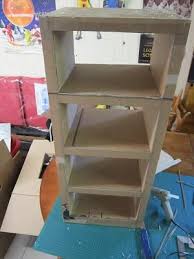 Creation En Carton Recycle En Utilisant La Technique Du Boitage Meuble En Carton Meuble Meuble