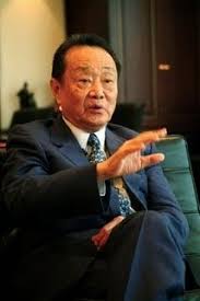 Robert kuok's youngest son kuok khoon hua is ceo and vice chairman of hong kong property conglomerate kerry properties. Robert Kuok Hock Nien Author Of Robert Kuok