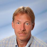 100+ perfiles de «Bob Hofer»