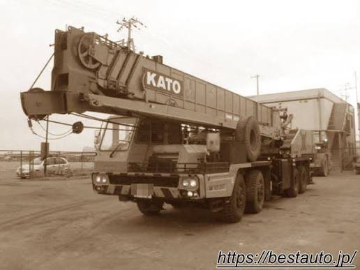Kato NK450 Truck Crane