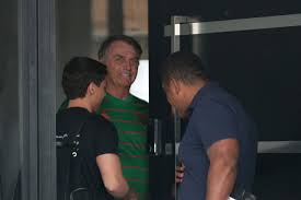 Bolsonaro pede a Moraes autorização para receber visita dos filhos no Dia dos Pais