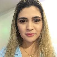 Alice Freitas's Instagram, Twitter & Facebook