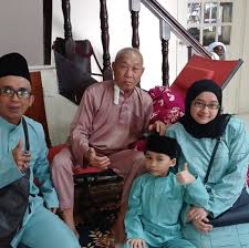 Urutan traditional melayu Ayah Apis