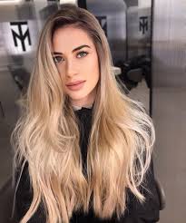 Have straight hair with bob cut but bored with the same old regular look? 26 Of The Hottest Side Swept Hair Ideas To Try In 2021