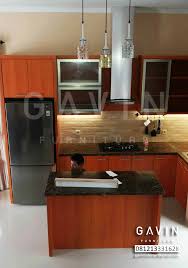 Kitchen set minimalis bentuk l dengan backsplash dekoratif. Desain Kitchen Set Minimalis Custom Kitchen Set Jakarta