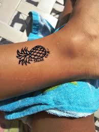 Pin By The Unknown Alien Not Really B On Henna Henna Tattoo Designs Simple Cute Henna Tattoos Small Henna Designs