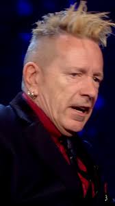 John Lydon Brought WHAT To His Interview? 👀, #johnlydon #Interview