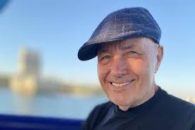 Paul Gregg's Instagram, Twitter & Facebook