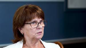 Cécile Gauthier-Prescott nous raconte l’aventure du Dépanneur Variétés  Mandeville, qu’elle a mis sur pied en 1988, avec son mari Jacques Prescott,  ex-maire de Mandeville, et dont elle s’est occupée ...