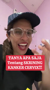 Meluncur dengan Motor untuk Edukasi Anak Negeri di Papua