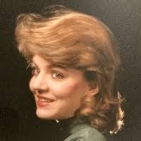 Julie Ellsworth's Instagram, Twitter & Facebook