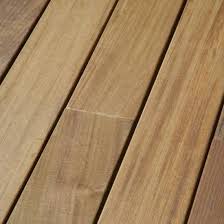 Lames de terrasse en ipe, en provenance d'amérique du sud. Lame Terrasse Ipe Faces Lisses 21x145mm 3 00m St Hilaire Bois Pltf Sillingy