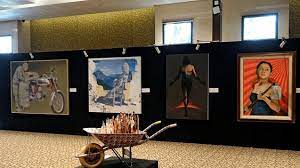 Adapun berikut adalah pengertian pameran menurut ahlinya menurut wikipedia, pengertian pameran adalah suatu kegiatan penyajian karya seni rupa agar bisa di apresiasi oleh masyarakat luas. Pameran Seni Rupa Pengertian Fungsi Tujuan Dan Jenis Serta Unsurnya Teks Co Id