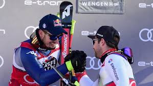 Feuz se vrátil na okruh světového poháru pro sezónu 2014 a ve svém třetím závodě zpět získal šesté místo ve sjezdu z beaver creek. Paris Feuz Von Schicksalsschlagen Und Legendaren Siegen Ski Alpin Sportnews Bz