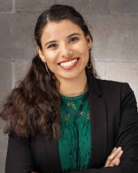 Ana Godoy's Instagram, Twitter & Facebook