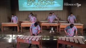 Kolintang atau kulintang adalah alat musik yang terdiri dari barisan gong kecil yang diletakkan mendatar. Kolintang The Sound Of Harmony Youtube