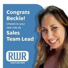 Sarah Plants's Instagram, Twitter & Facebook