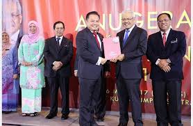 Tamat perkhidmatan sebagai krew kapal minyak. Majlis Anugerah Perkhidmatan Cemerlang Apc 2016 Malaysia Competition Commission Mycc
