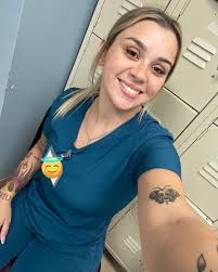 Hi everyone- Im new so I thought I'd send out a hello. Hope everybody's  doing good and enjoying this early summer. I will upload a picture of  myself. I am 28 years