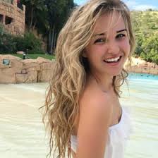 Kayla Weyer's Instagram, Twitter & Facebook